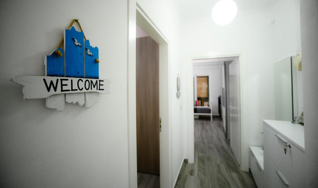 Vila Rina At Aquamarine Residence Vlorë Extérieur photo