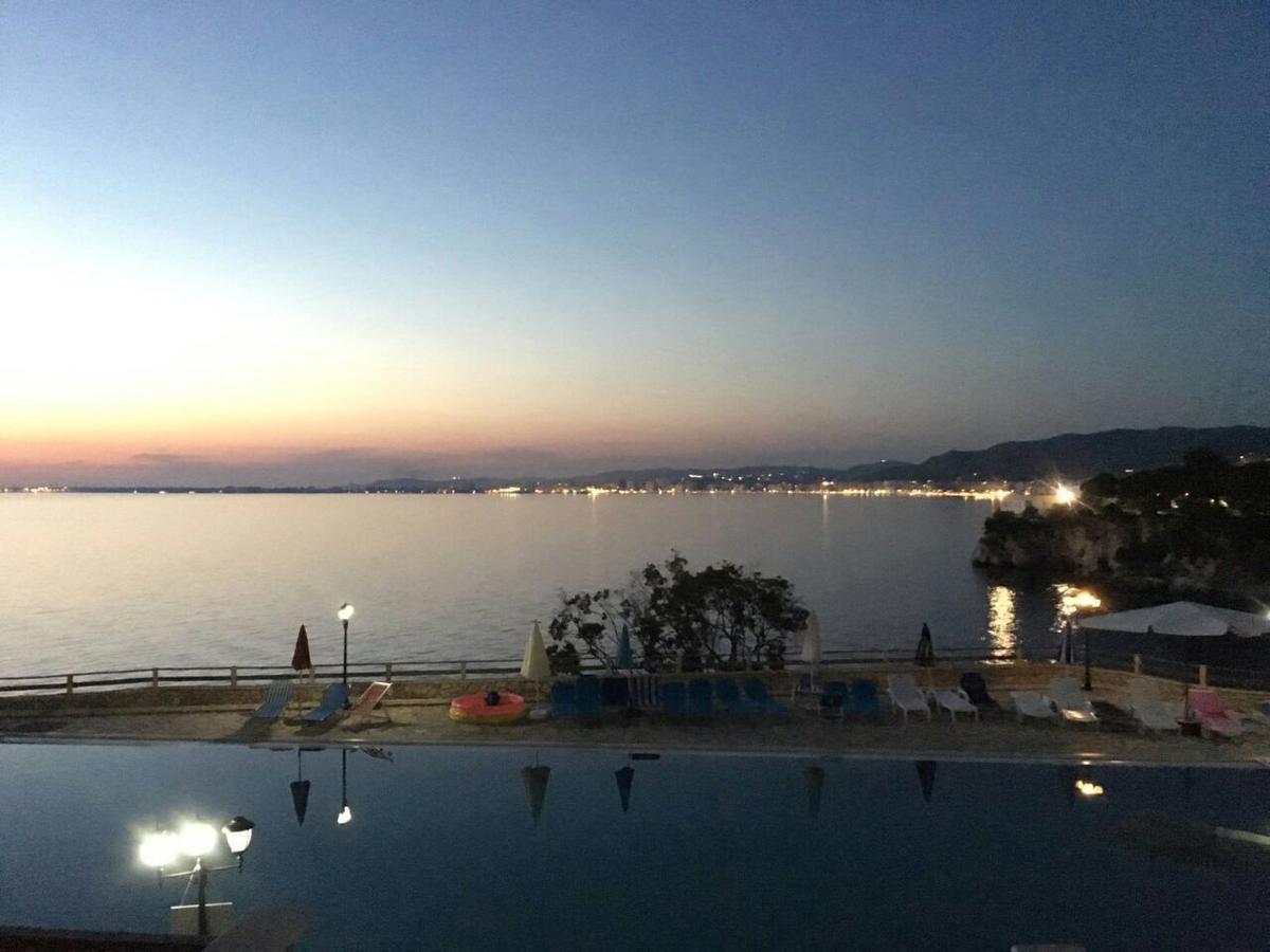 Vila Rina At Aquamarine Residence Vlorë Extérieur photo