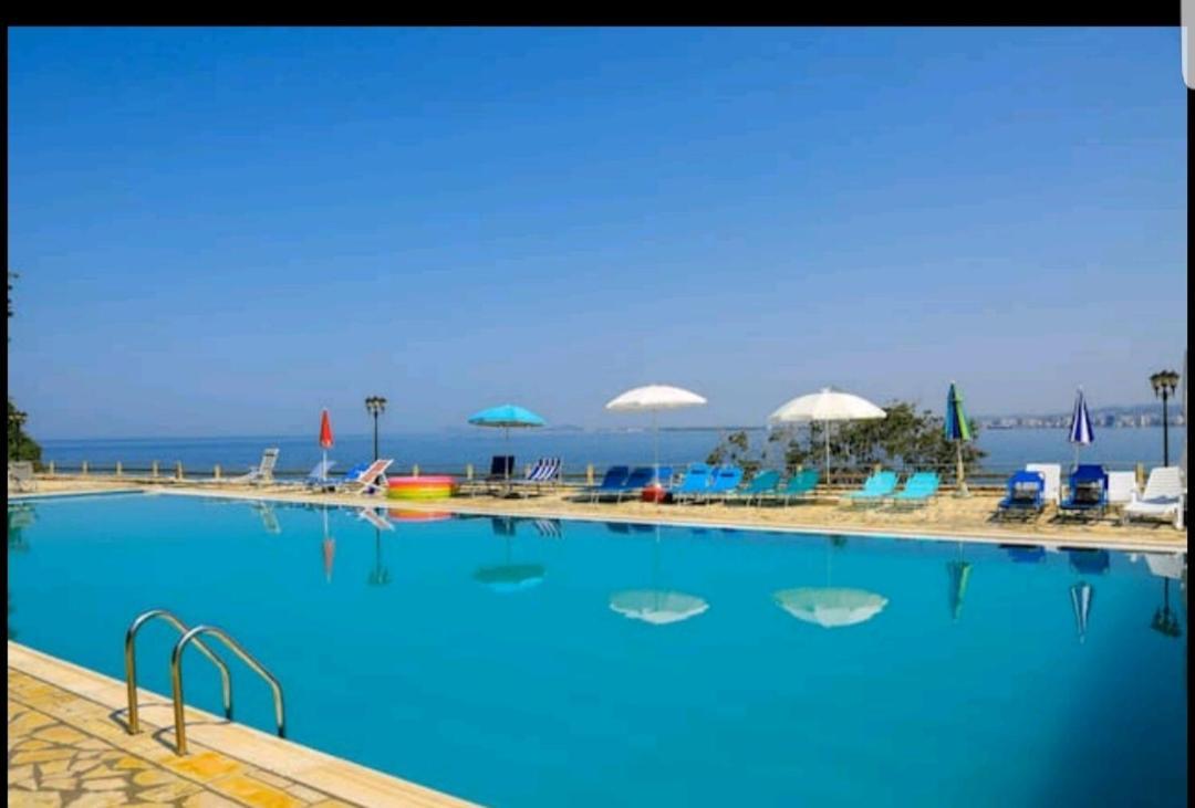 Vila Rina At Aquamarine Residence Vlorë Extérieur photo